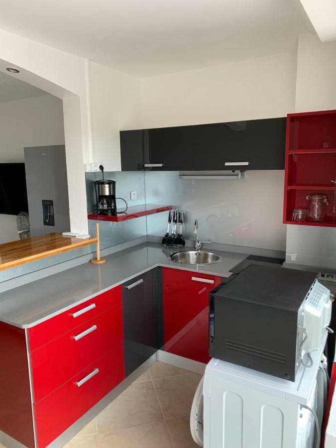 Studio ds résidence sécurisée avec vue&accès à la mer . Le Moule Extérieur photo